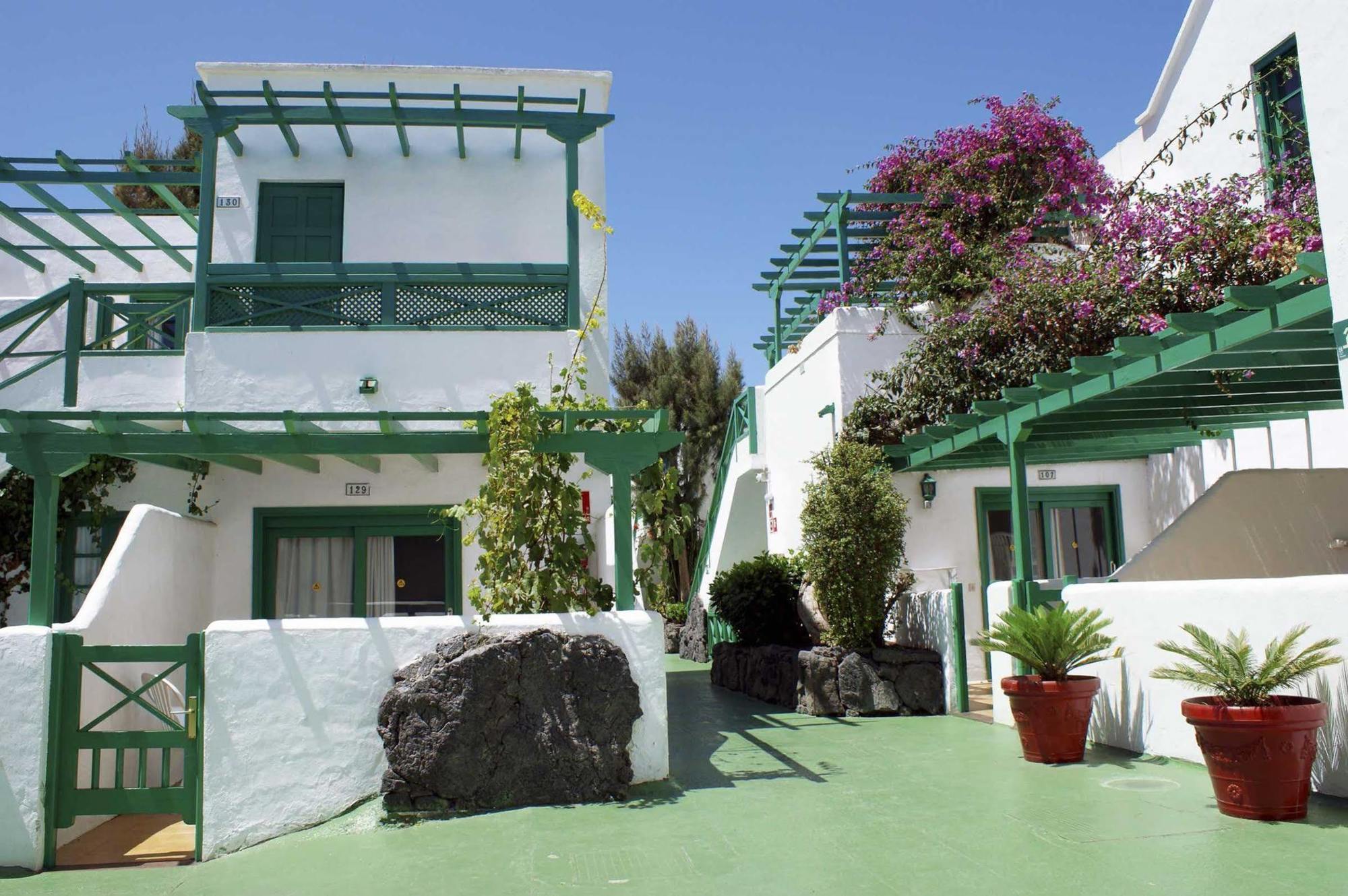 Apartamentos Celeste Costa Teguise Exteriér fotografie