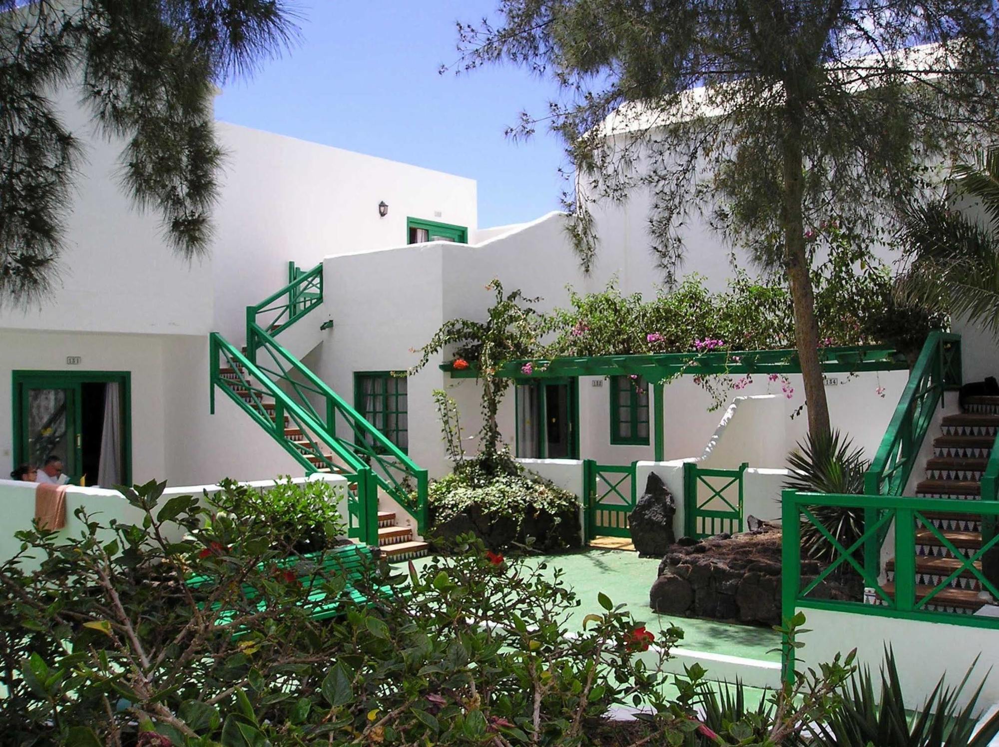 Apartamentos Celeste Costa Teguise Exteriér fotografie